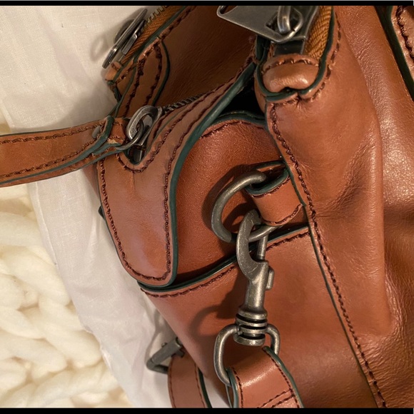 Liebeskind Berlin Milena Glossy Handbag in Sand - Picture 5 of 15